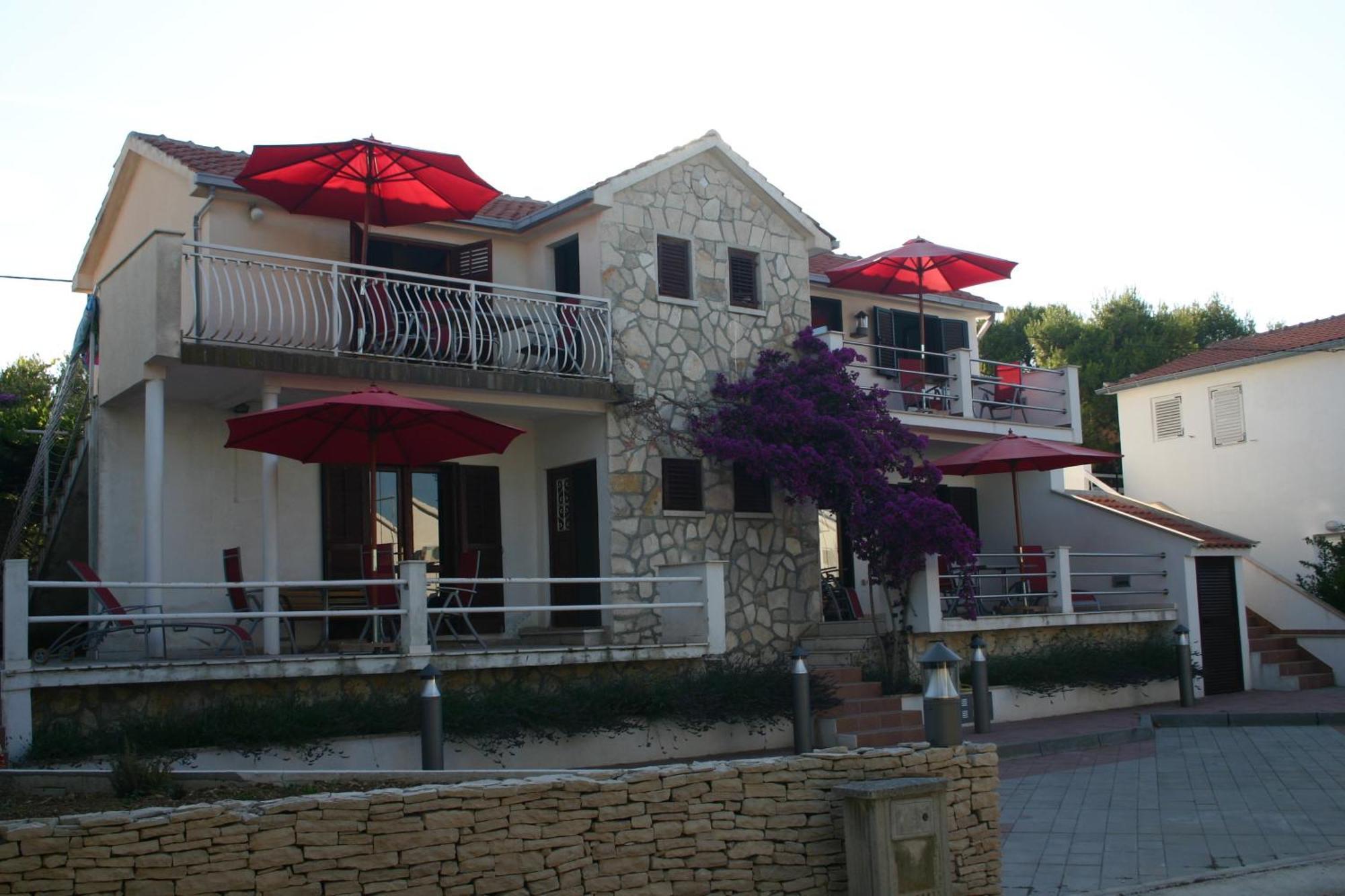 The Sea House Apartments Vis Exterior foto