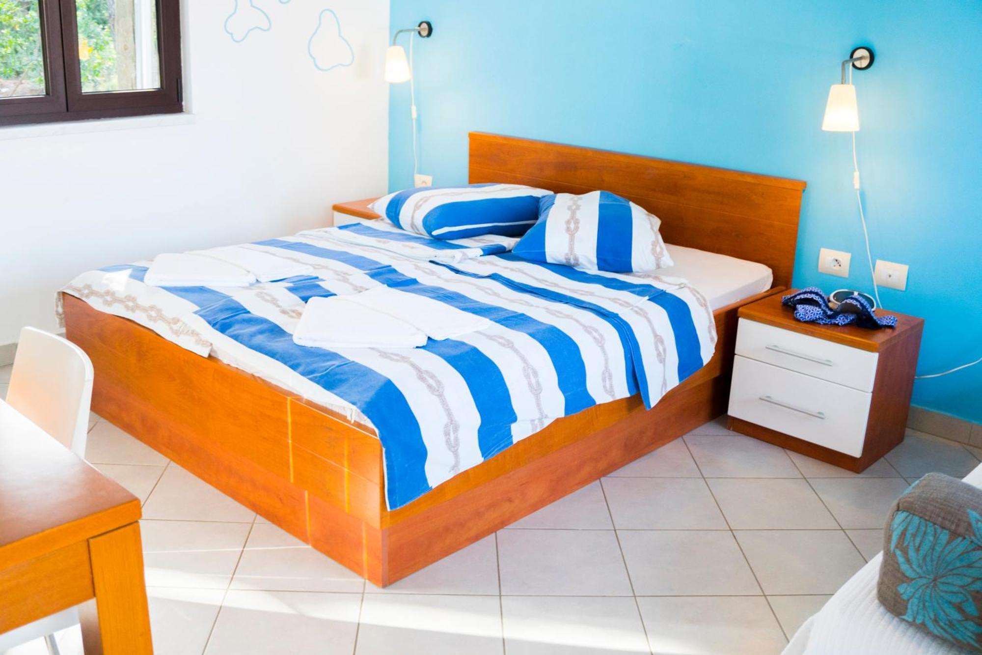 The Sea House Apartments Vis Zimmer foto