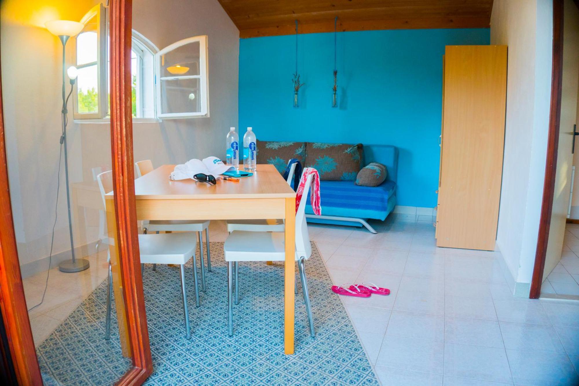The Sea House Apartments Vis Zimmer foto
