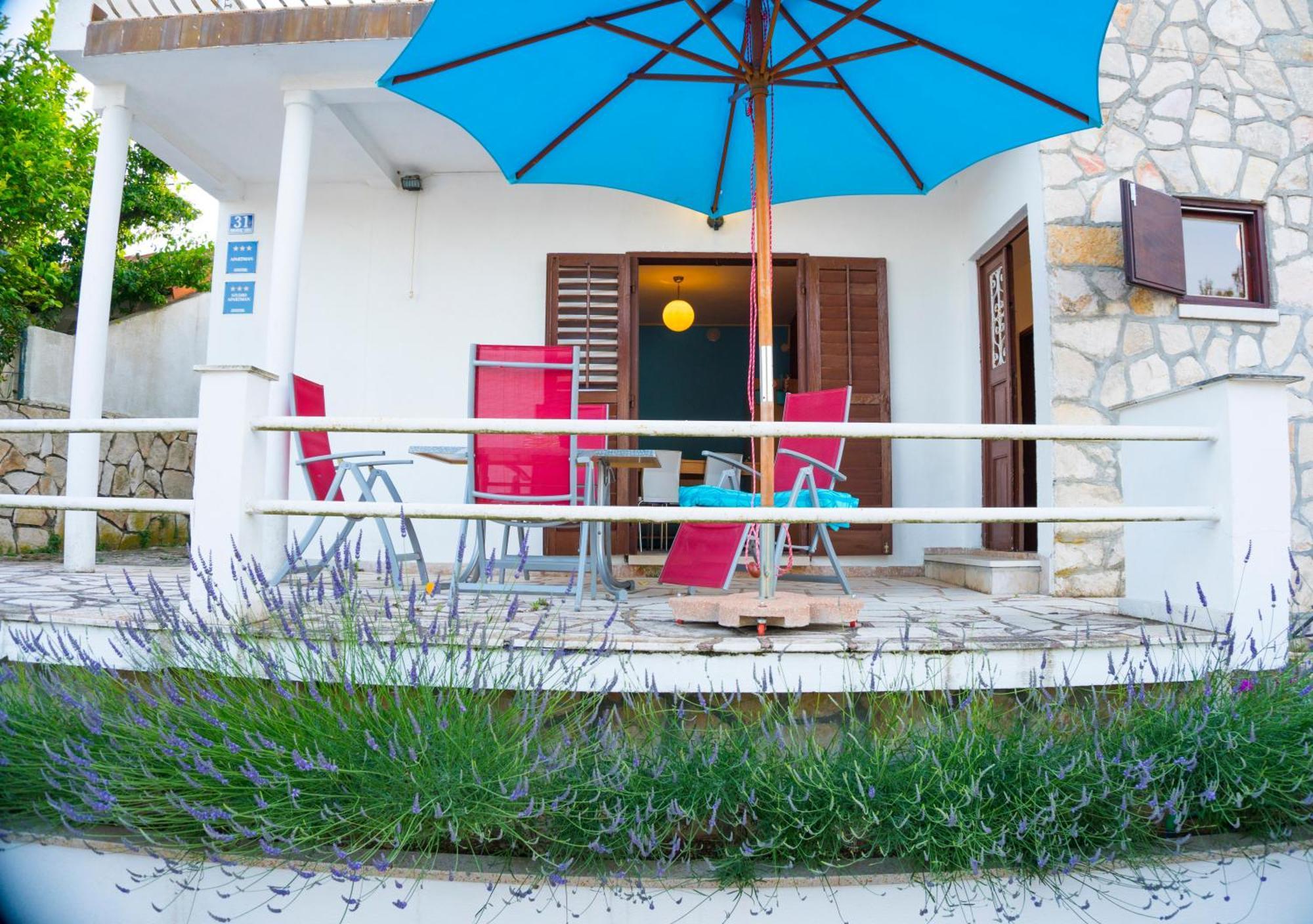 The Sea House Apartments Vis Zimmer foto
